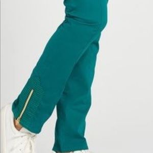 XS skinny cargo 2 pocket scrub bottom jannuu.